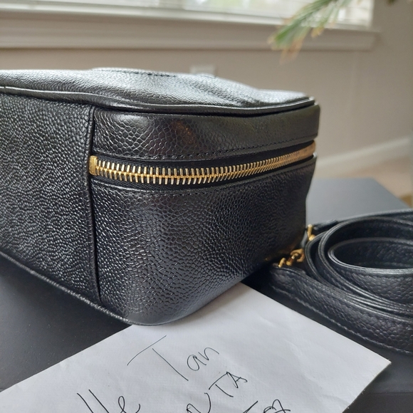 Chanel Vintage Vanity Zip Around Caviar - Picture 11 of 17